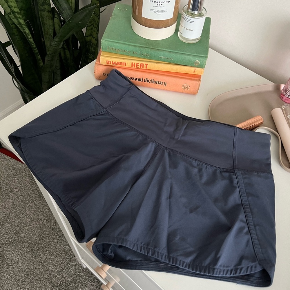 LULULEMON running short